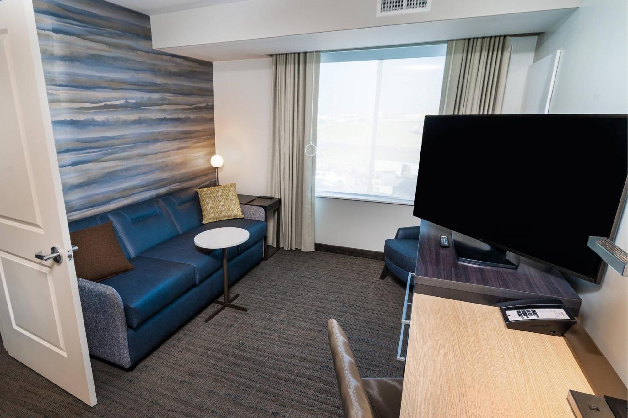 By Marriott Rocklin 3*