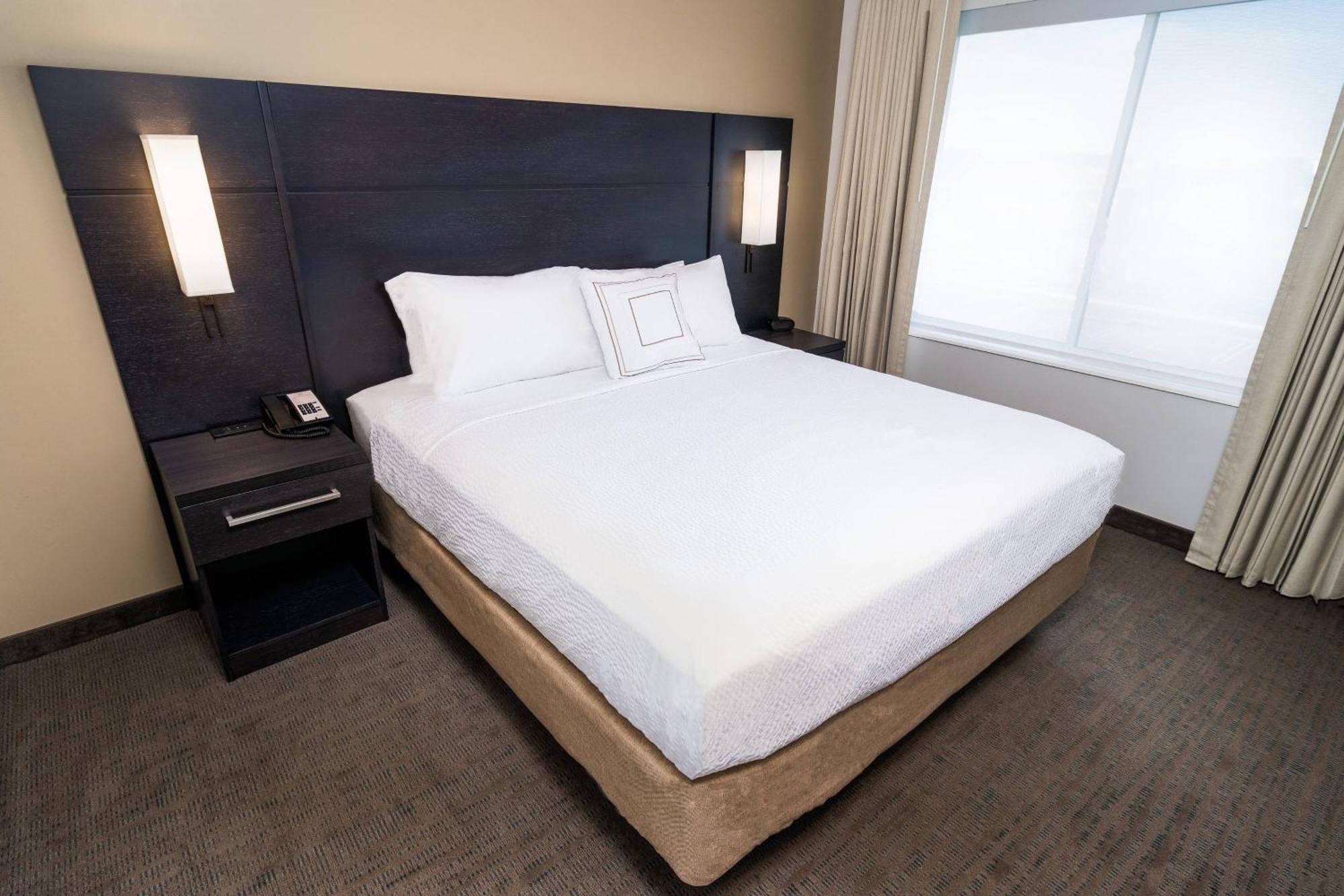 By Marriott Rocklin Hotel
