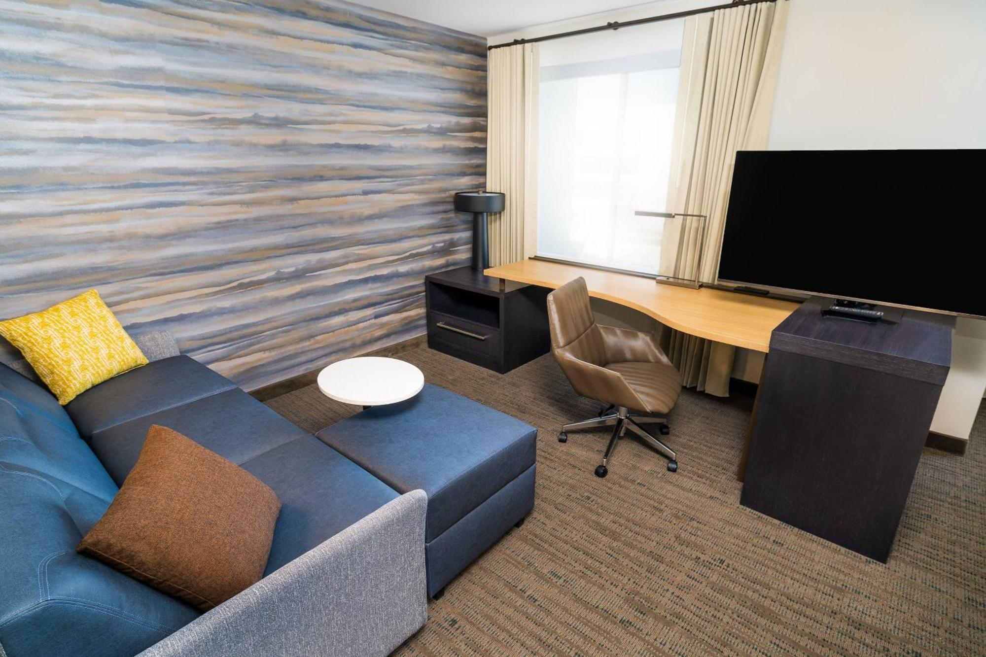 Hotel By Marriott Rocklin 3*
