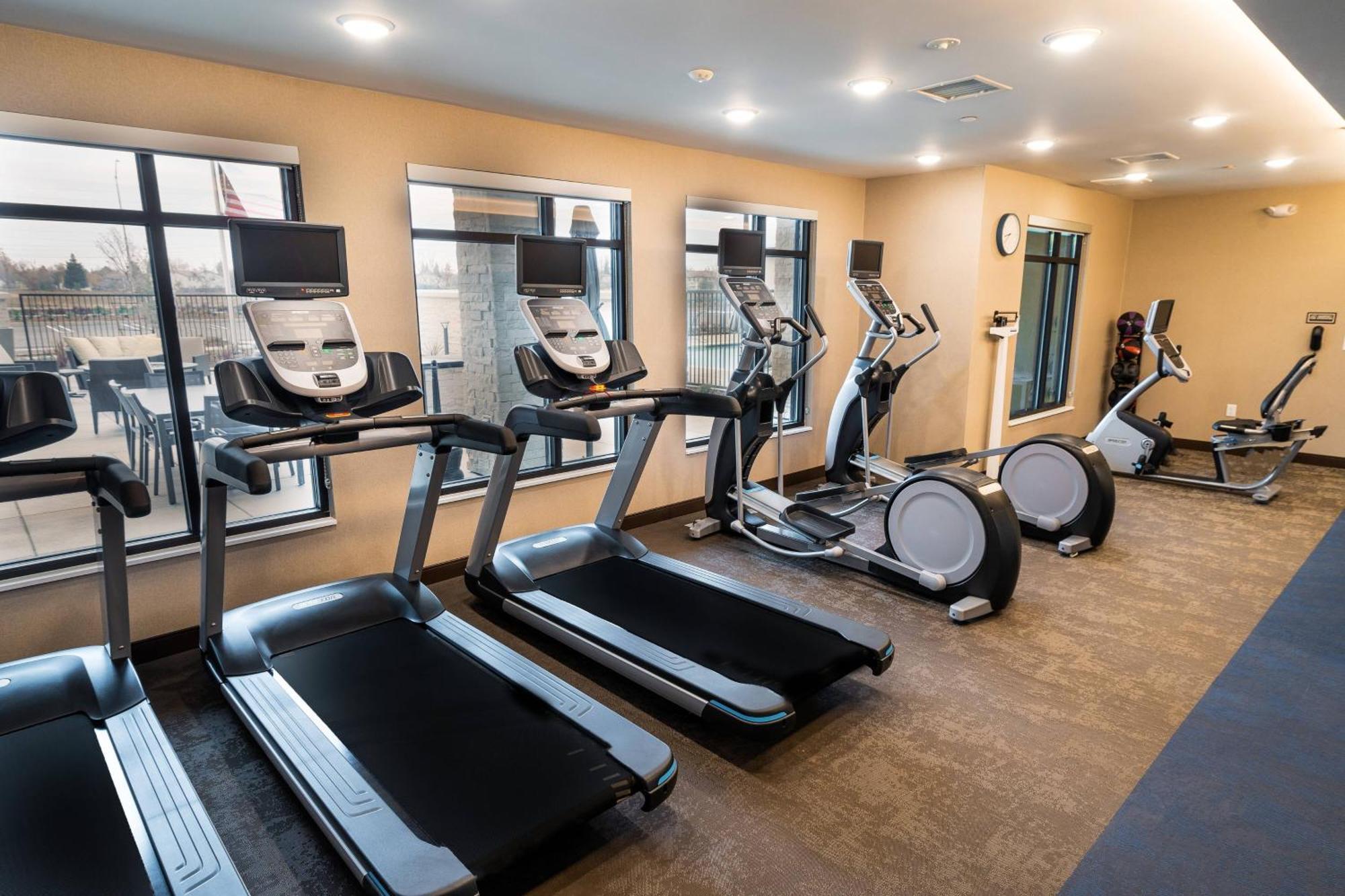 By Marriott Rocklin Hotel 3*